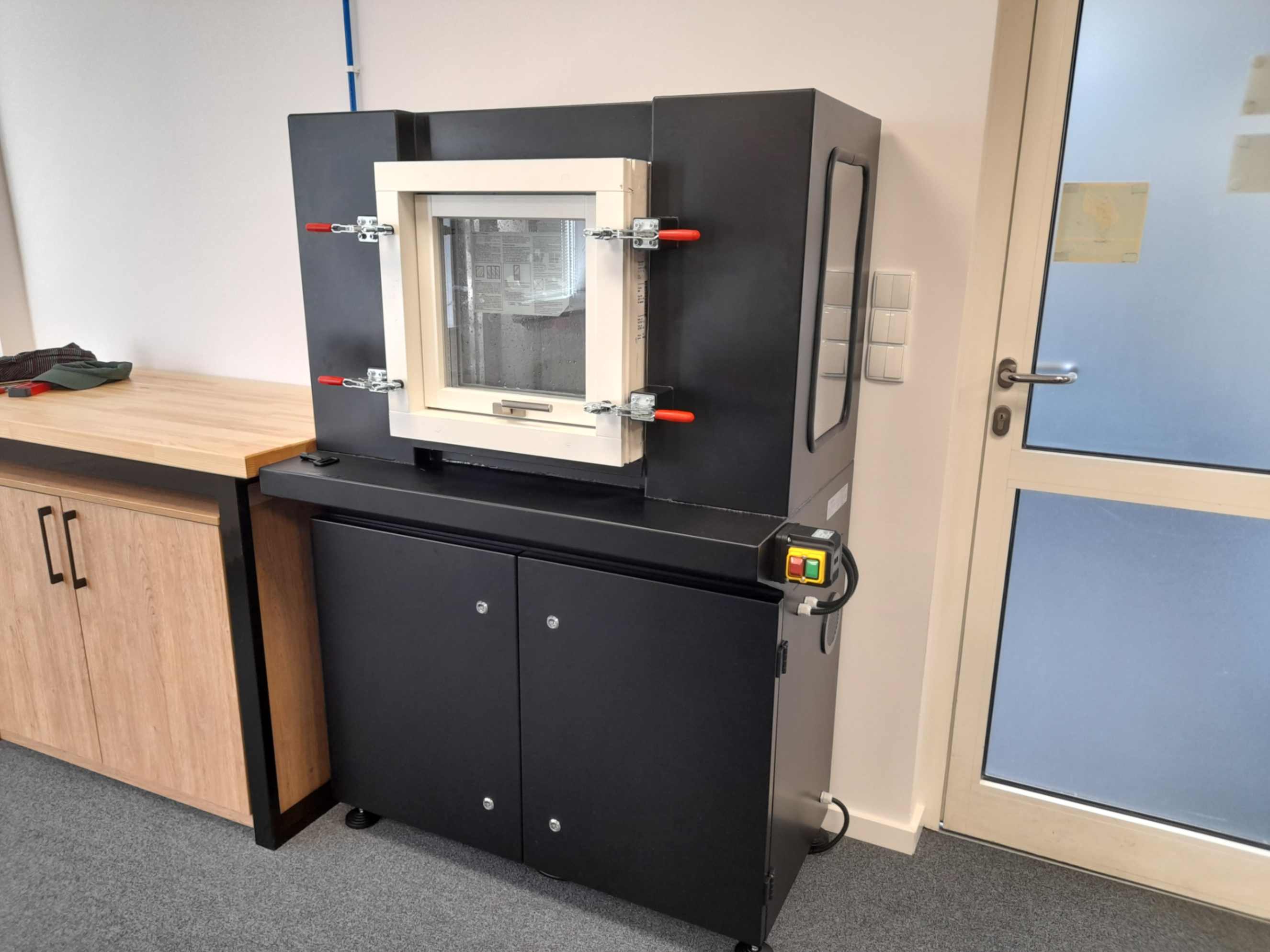 Stanowisko testowania szczelności